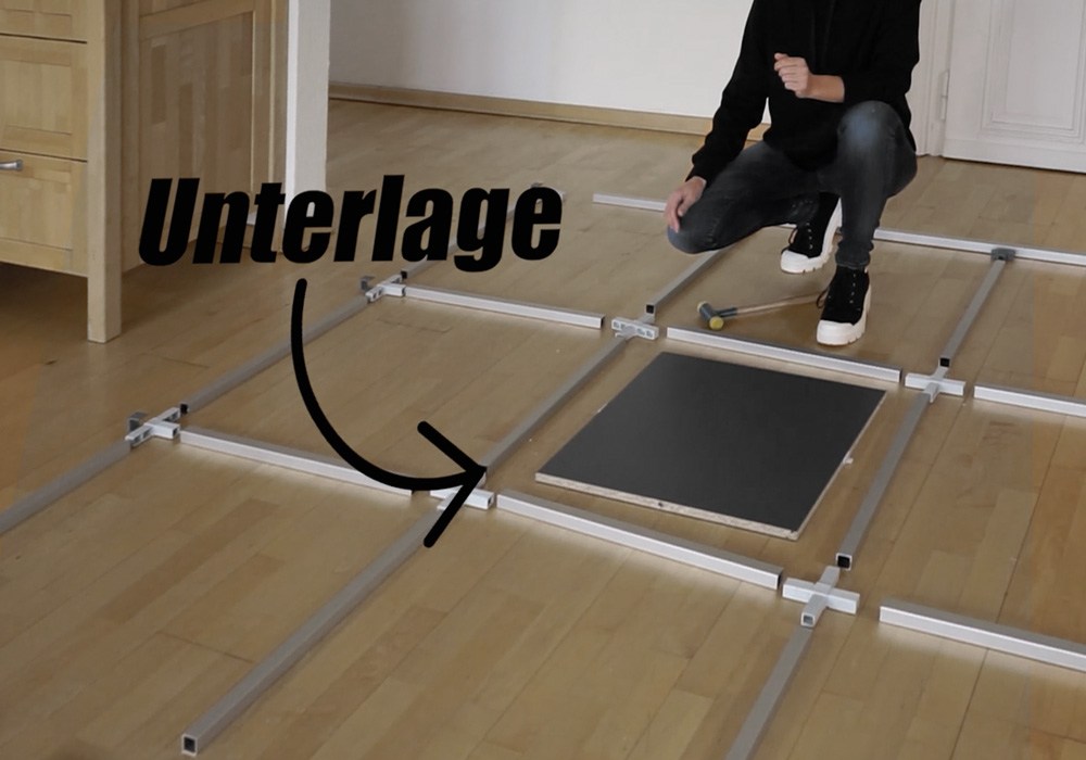 Raumteiler Bauanleitung DIY - Baugruppen auspacken und zurechtlegen - Anordnen - Schritt-3